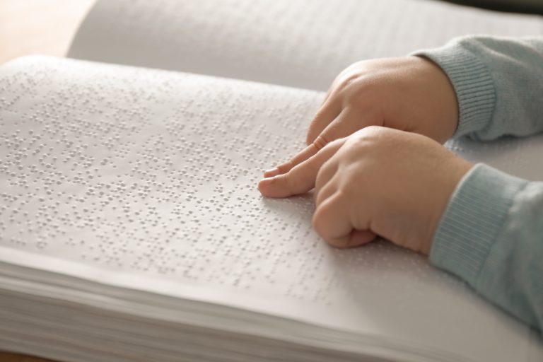 Les livres en braille enfin disponibles au prix unique !